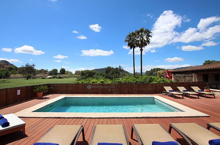 Vakantiehuis Große Villa auf dem Lande in der Nähe von Pol