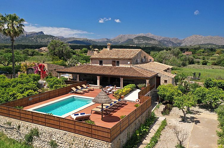 Vakantiehuis Große Villa auf dem Lande in der Nähe von Pol