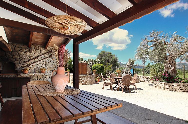 Vakantiehuis Große Villa auf dem Lande in der Nähe von Pol