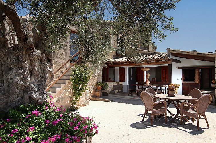 Vakantiehuis Große Villa auf dem Lande in der Nähe von Pol