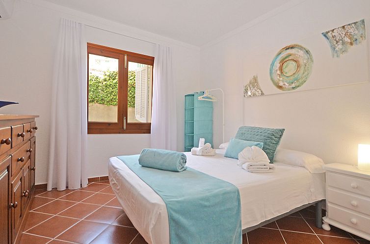 Vakantiehuis Serene Villa Rückzug mit Seeblick, Strand in d