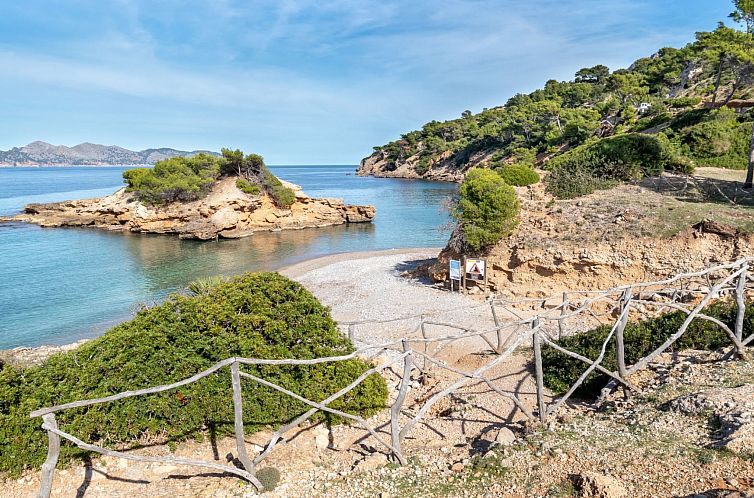 Vakantiehuis Exklusive Villa mit Meerblick und privatem Pool