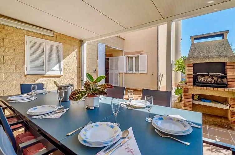 Familie Villa met groot zwembad