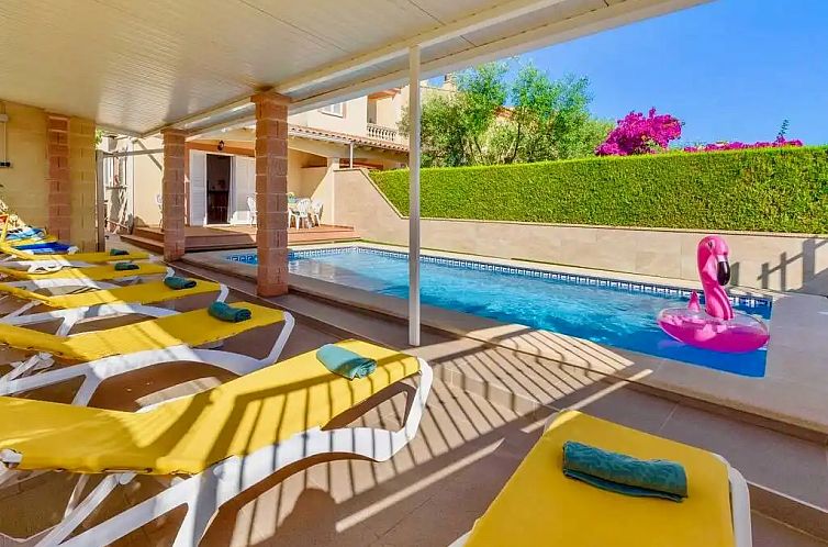 Familie Villa met groot zwembad