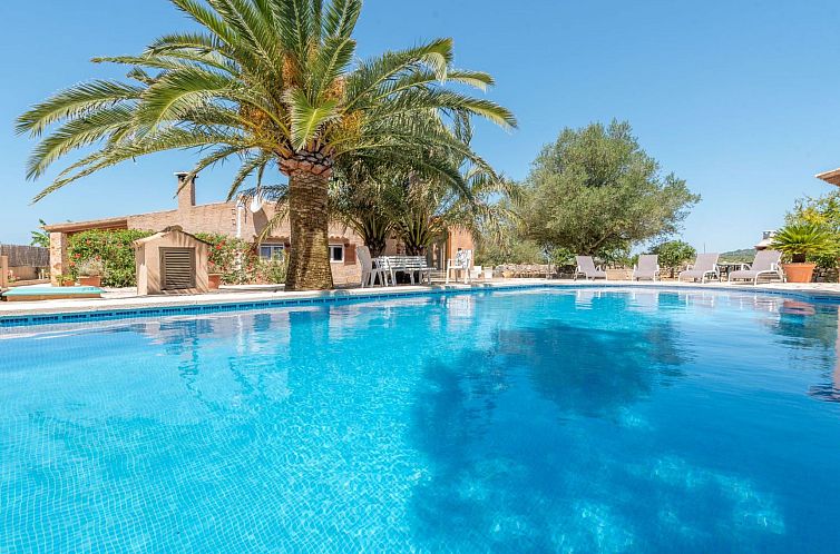 Vakantiehuis Idyllische Finca mit Garten und Pool