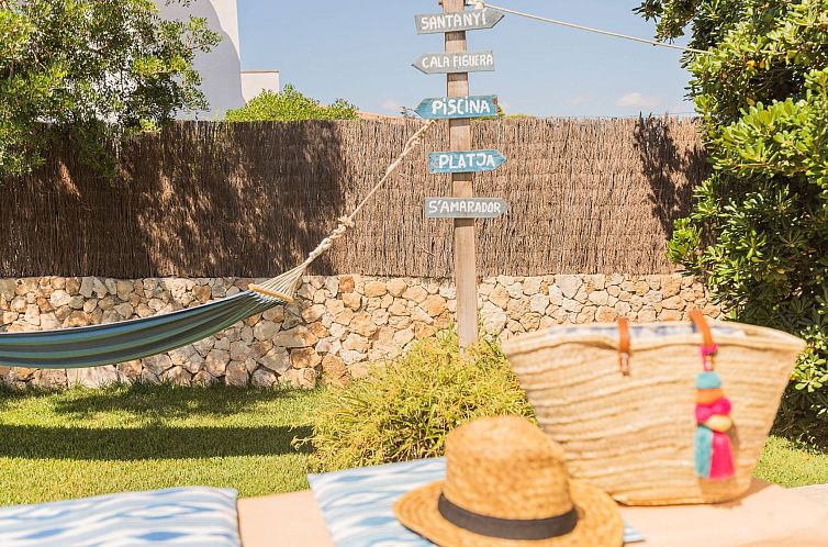 Vakantiehuis Villa mit privatem Pool für 4 Personen