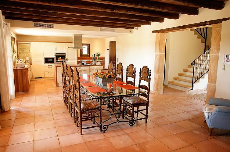 Vakantiehuis mit großem Pool,  parkähnlichen Garten