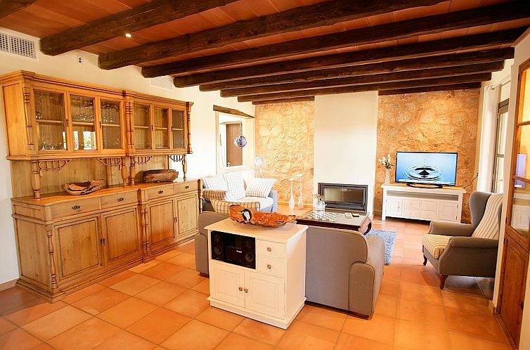 Vakantiehuis mit großem Pool,  parkähnlichen Garten