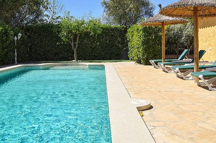 Vakantiehuis Finca mit Schwimmbad und in der Nähe des Rafal