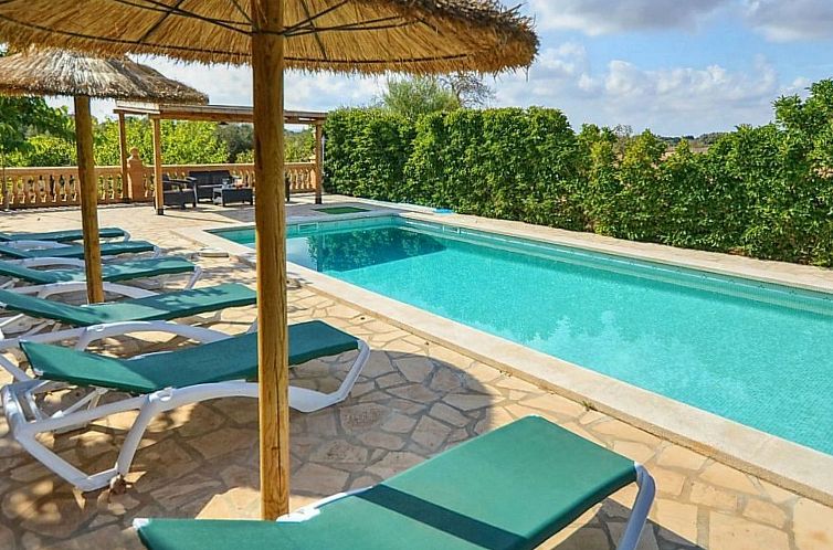 Vakantiehuis Finca mit Schwimmbad und in der Nähe des Rafal