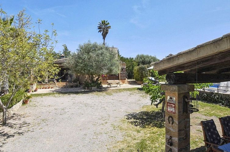 Vakantiehuis Schönes Landhaus in der Nähe von Manacor mit 