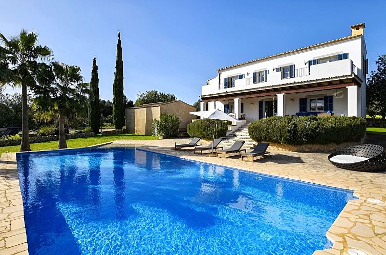 Vakantiehuis Ibizenkisches Haus mit Pool und Beachvolley-Bli