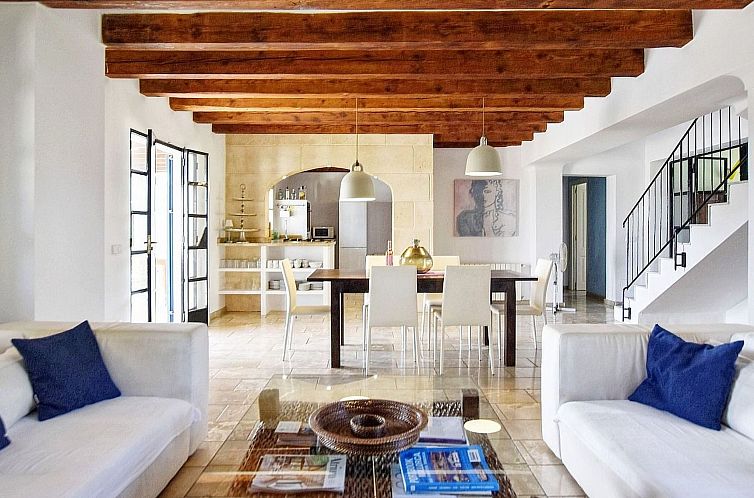 Vakantiehuis Ibizenkisches Haus mit Pool und Beachvolley-Bli