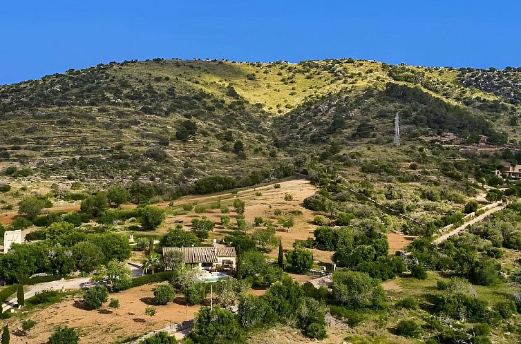 Vakantiehuis Finca mit Bergblick, Schwimmbad und Klimaanlage