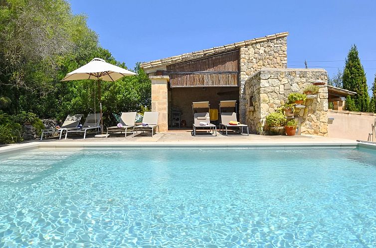 Vakantiehuis Finca mit Ruhe und Infinity-Pool