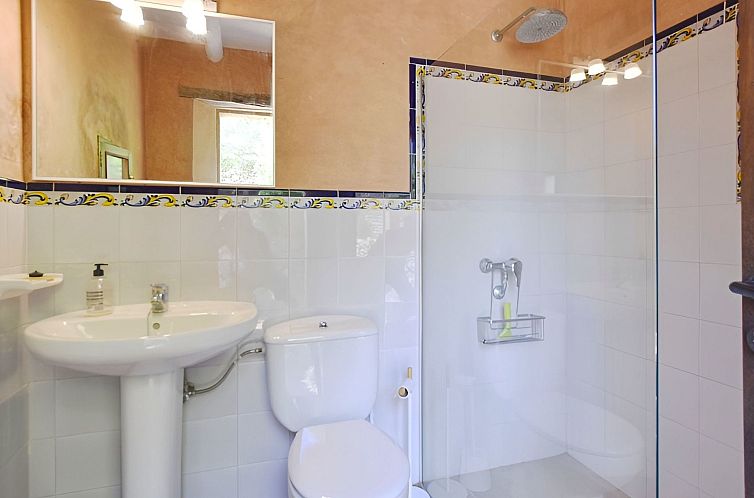 Vakantiehuis Finca mit Ruhe und Infinity-Pool