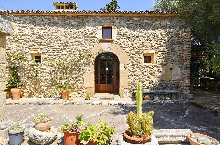 Vakantiehuis Finca mit Ruhe und Infinity-Pool