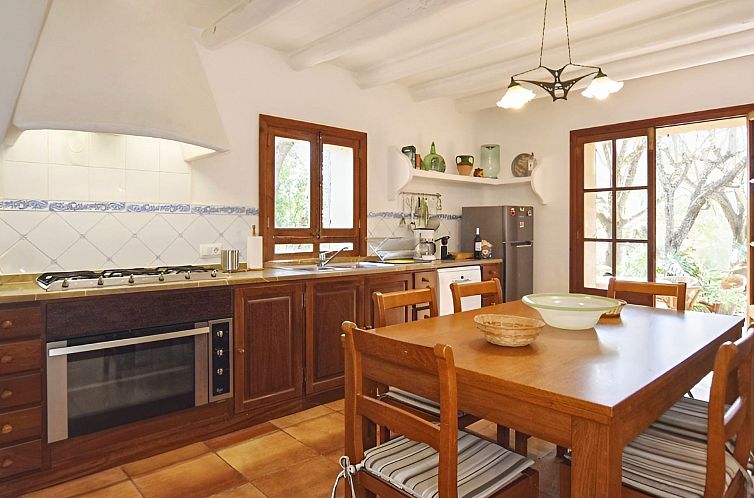 Vakantiehuis Finca mit Ruhe und Infinity-Pool