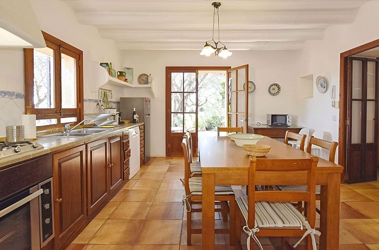 Vakantiehuis Finca mit Ruhe und Infinity-Pool