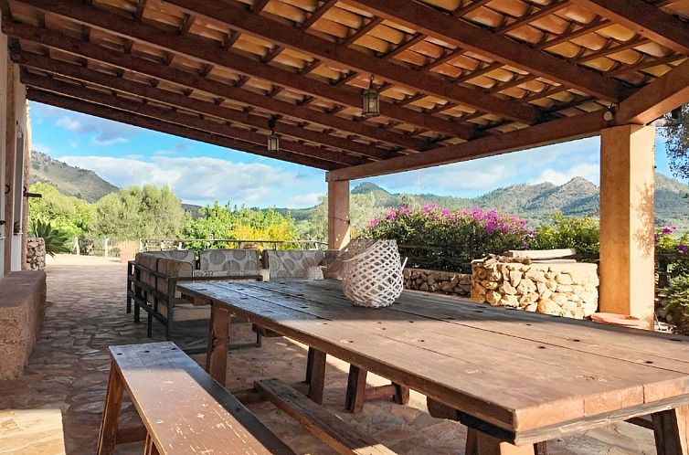 Vakantiehuis Beeindruckende Finca mit Pool und Klimatisierun