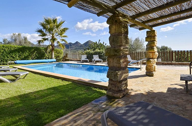 Vakantiehuis Beeindruckende Finca mit Pool und Klimatisierun