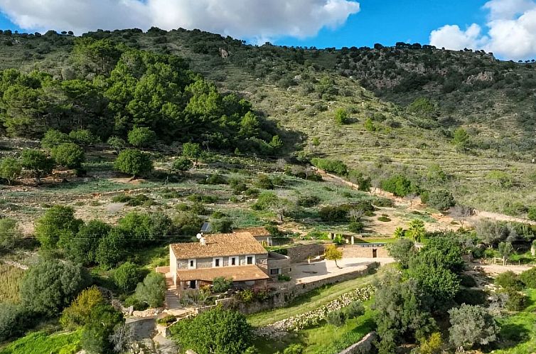 Vakantiehuis Beeindruckende Finca mit Pool und Klimatisierun