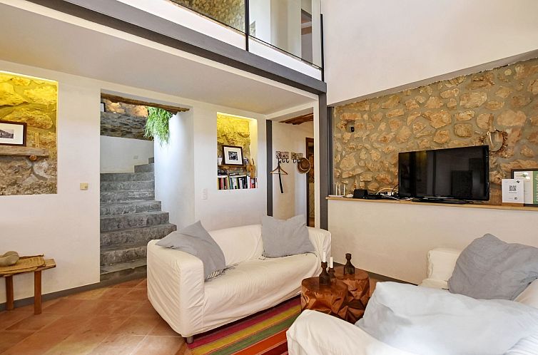 Vakantiehuis Beeindruckende Finca mit Pool und Klimatisierun