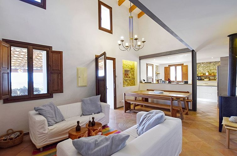 Vakantiehuis Beeindruckende Finca mit Pool und Klimatisierun