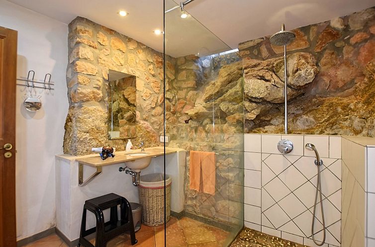 Vakantiehuis Beeindruckende Finca mit Pool und Klimatisierun