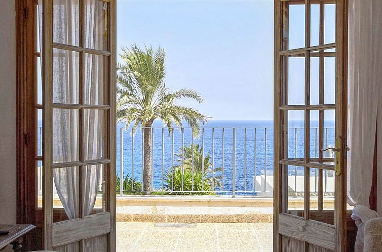 Vakantiehuis Unglaubliche Villa mit Meerblick und Pool