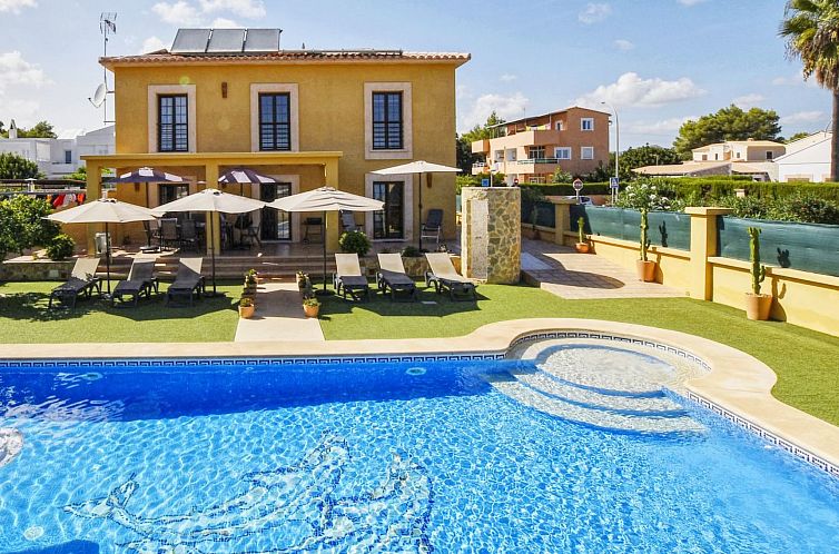 Vakantiehuis Schöne Villa mit Pool in der Nähe des Strande