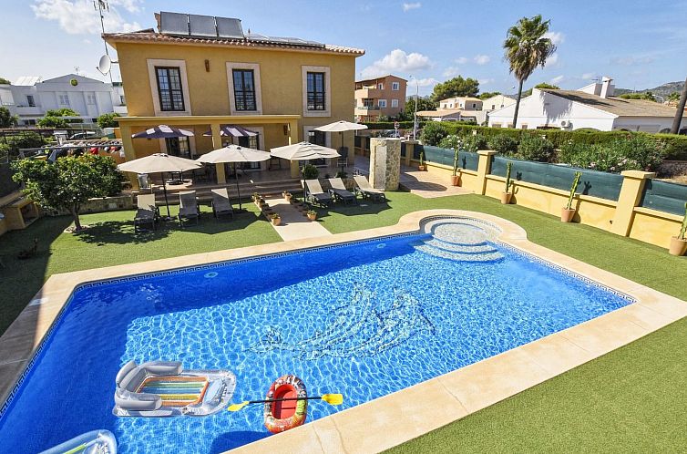 Vakantiehuis Schöne Villa mit Pool in der Nähe des Strande