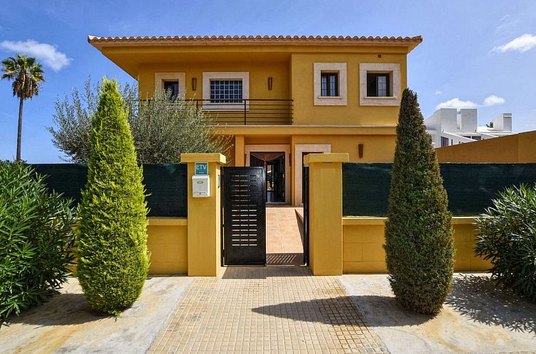 Vakantiehuis Schöne Villa mit Pool in der Nähe des Strande