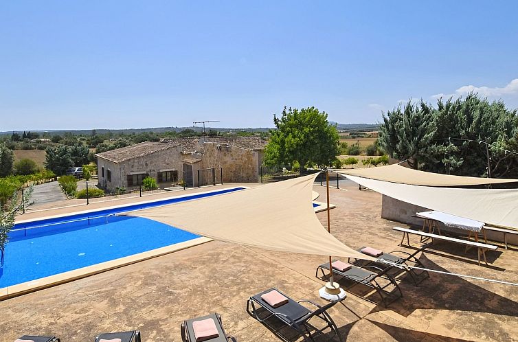 Vakantiehuis Finca mit großem eingezäunten Pool und Klimaa