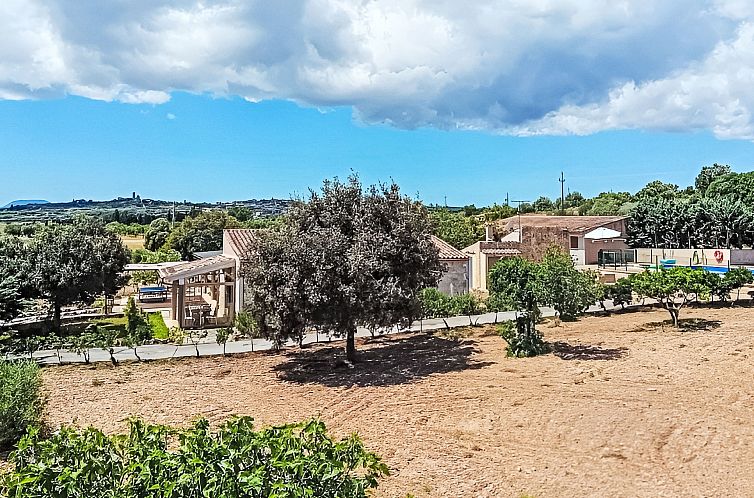 Vakantiehuis Finca mit großem eingezäunten Pool und Klimaa