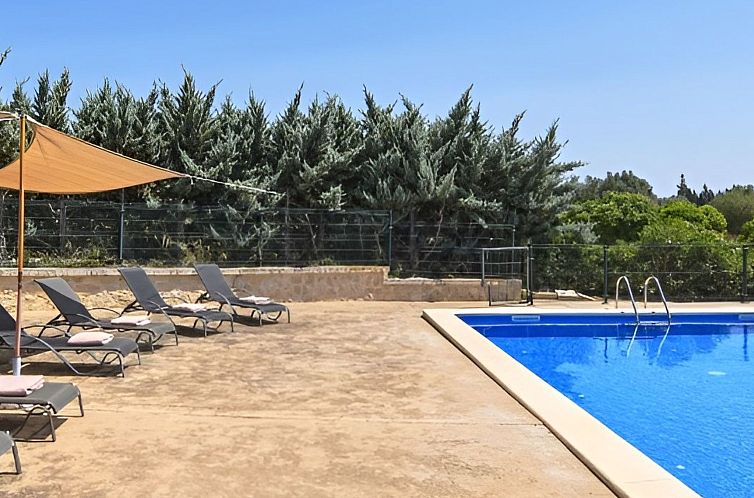 Vakantiehuis Finca mit großem eingezäunten Pool und Klimaa
