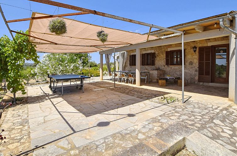Vakantiehuis Finca mit großem eingezäunten Pool und Klimaa
