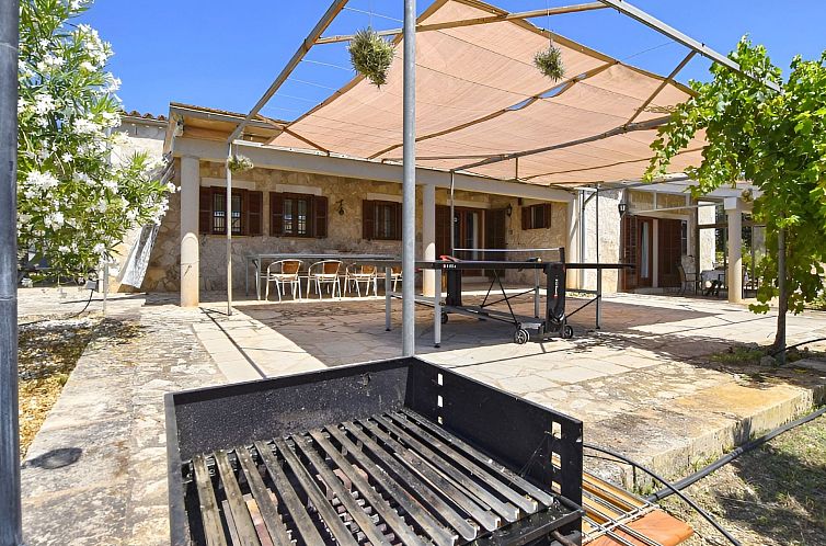 Vakantiehuis Finca mit großem eingezäunten Pool und Klimaa