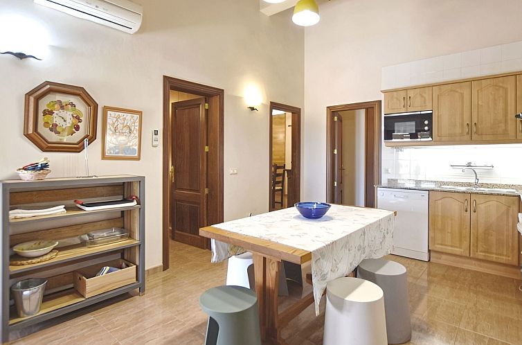 Vakantiehuis Finca mit großem eingezäunten Pool und Klimaa