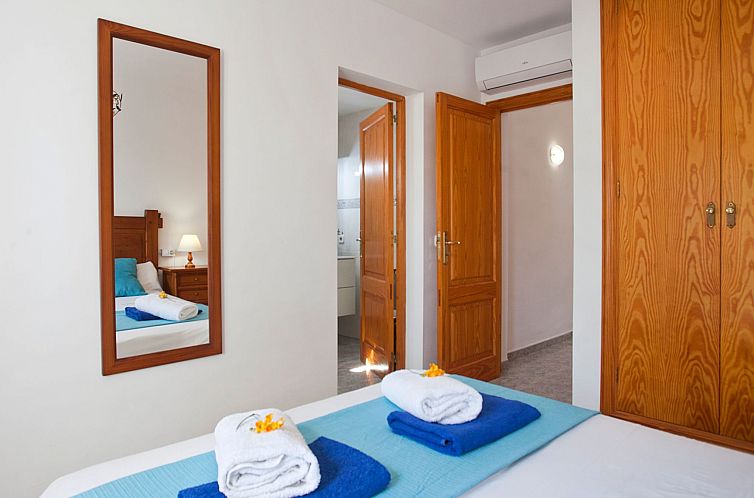 Vakantiehuis Chalet "Casa Hector" 300m vom Strand und Schwim