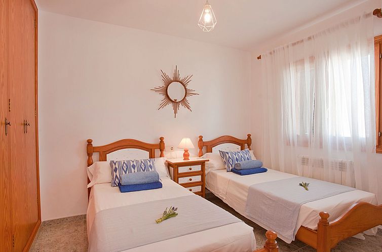 Vakantiehuis Chalet "Casa Hector" 300m vom Strand und Schwim