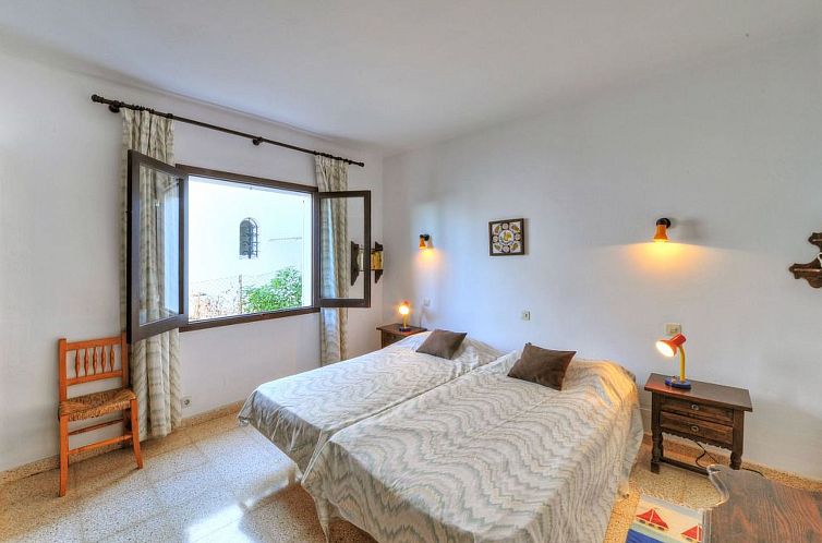 Vakantiehuis Einfaches Ferienhaus für 6 Personen in erster 