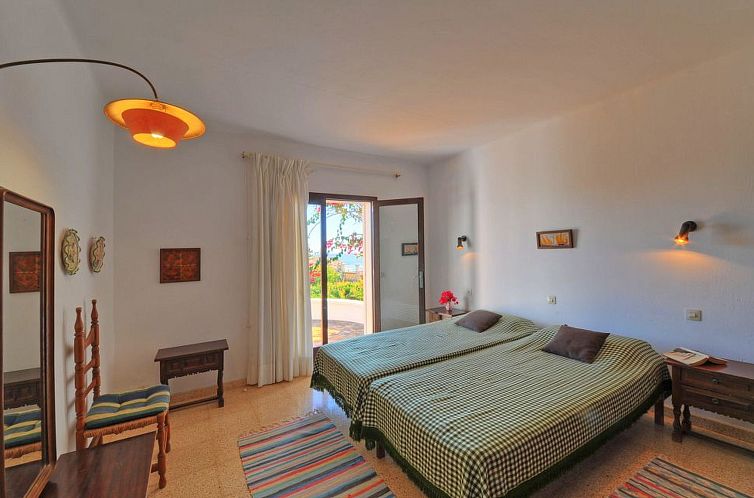 Vakantiehuis Einfaches Ferienhaus für 6 Personen in erster 