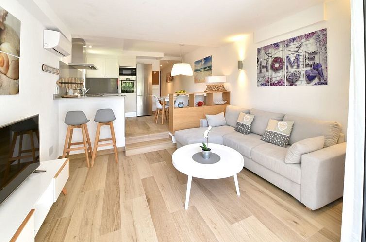 Appartement Neu renoviertes, modernes Apartment für 4 Perso