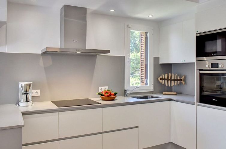 Appartement Neu renoviertes, modernes Apartment für 4 Perso