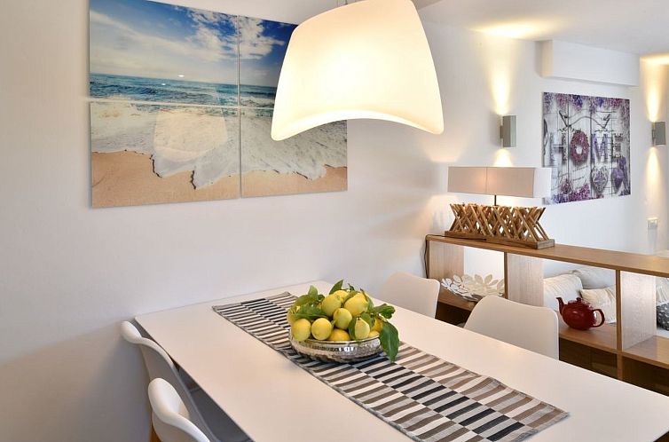 Appartement Neu renoviertes, modernes Apartment für 4 Perso