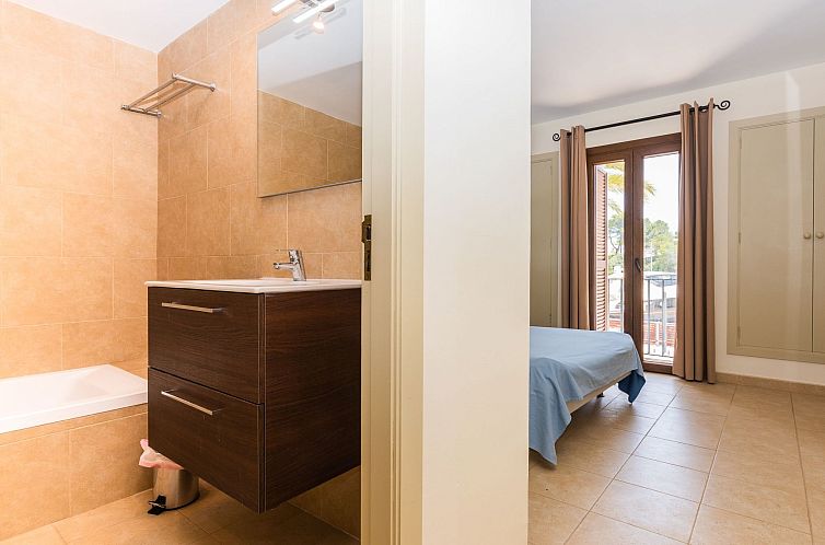 Appartement Porto Cari 6