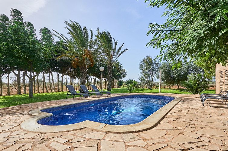 Vakantiehuis Rustikale Villa mit privatem Pool