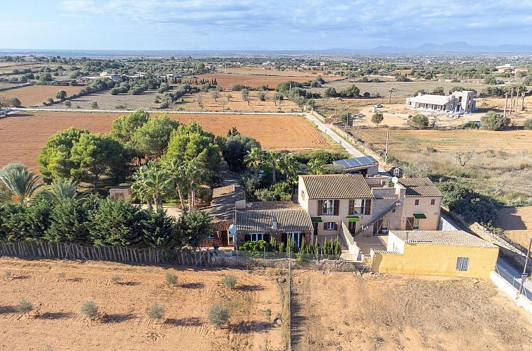 Vakantiehuis Rustikale Villa mit privatem Pool