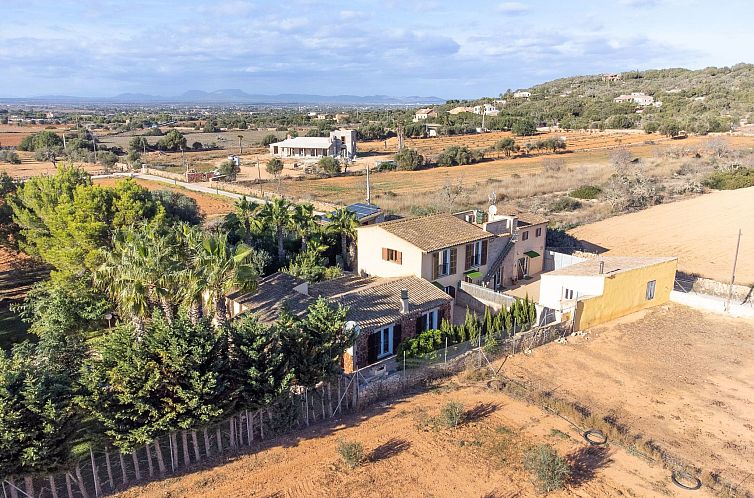 Vakantiehuis Rustikale Villa mit privatem Pool